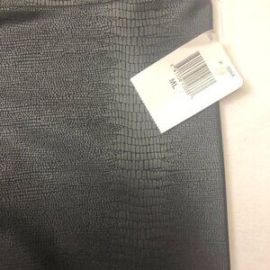 Onzie NEW Black Snake Skin Yoga Leggings M Long Low Rise 26x28. NEW WITH TAGS